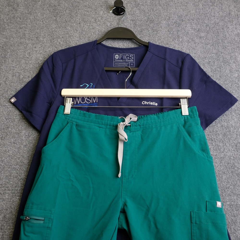 FIGS Casma Three-Pocket Scrub Top Womens S Navy Blue WOSM Christie Embroidery